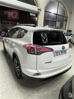 تۆیۆتا ڕاڤ 4